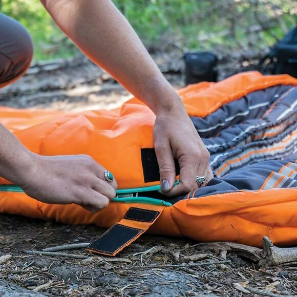 TETON SPORTS Celsius Regular -18C / 0F Sleeping Bag, Right Zip - Picture 2 of 4